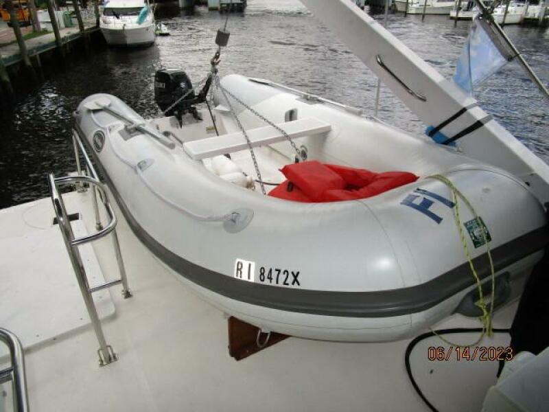 47' Bayliner tender