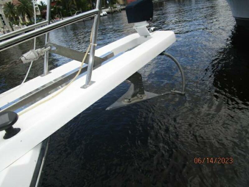 47' Bayliner anchor1