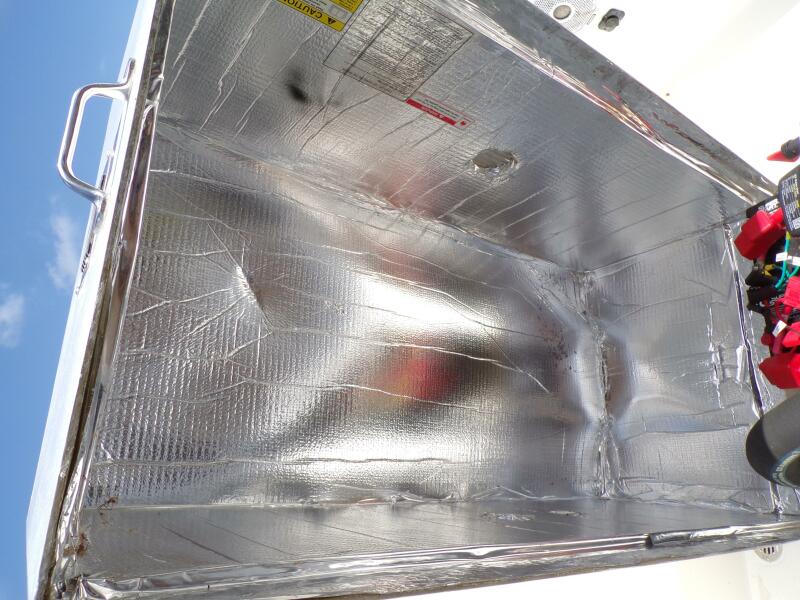 Miss Baker 2017 Ranger Tugs R-21EC engine box inside