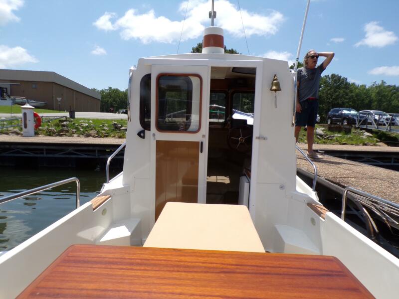 Miss Baker 2017 Ranger Tugs R-21EC table