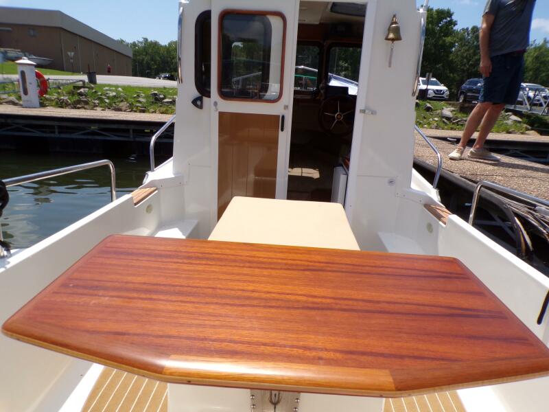 Miss Baker 2017 Ranger Tugs R-21EC table close up