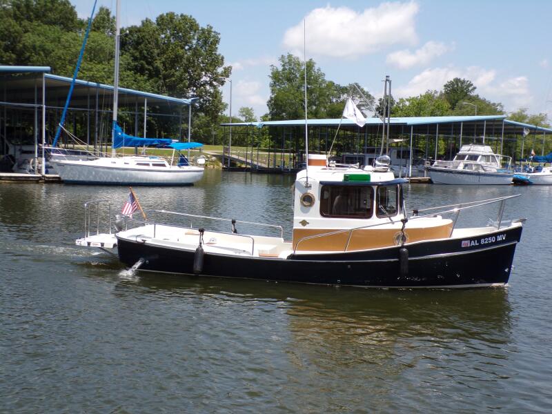 Miss Baker 2017 Ranger Tugs R-21EC Starboard engine on