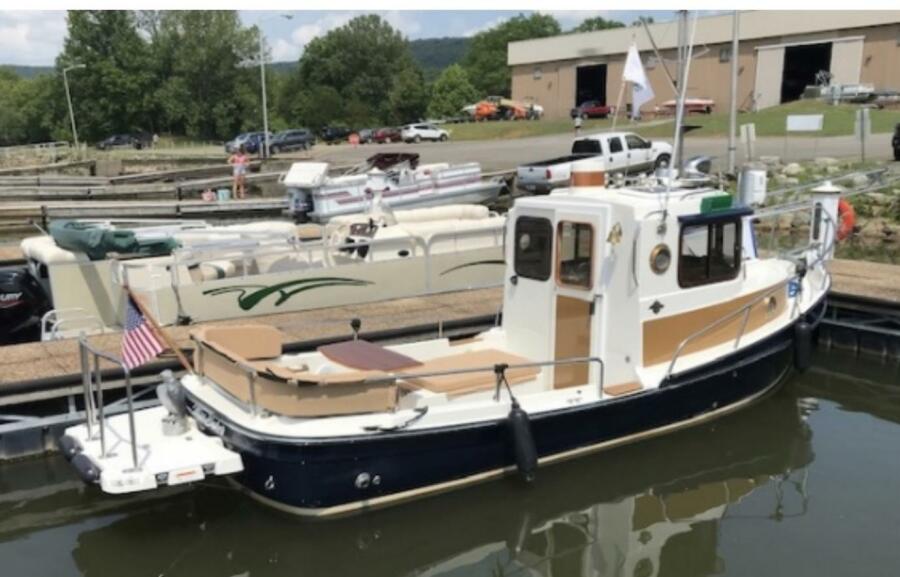 Miss Baker 2017 Ranger Tugs R-21EC Stern Starboard