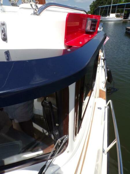 Miss Baker 2017 Ranger Tugs R-21EC nav light Port 