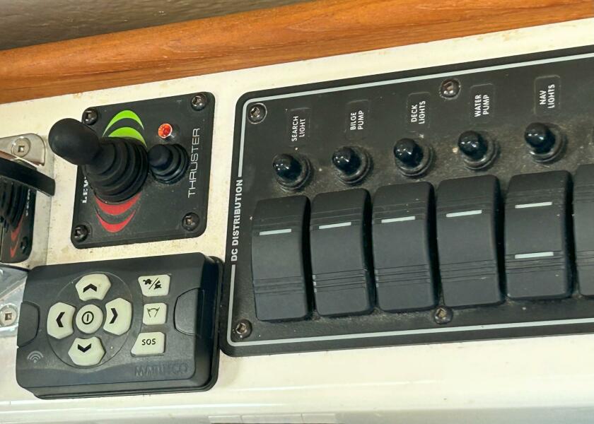 Miss Baker 2017 Ranger Tugs R-21EC lights switches