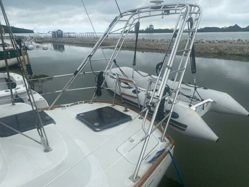 Osprey 1987 C&C Landfall 39 ft Center Cockpit for sale