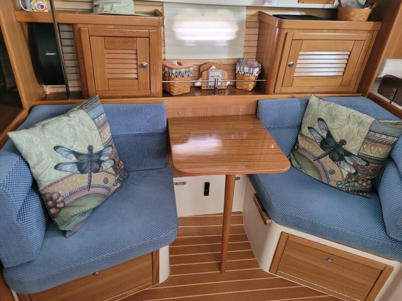 2009 Catalina 375