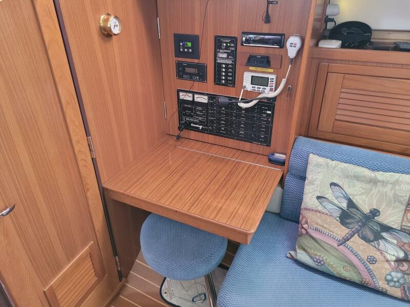2009 Catalina 375