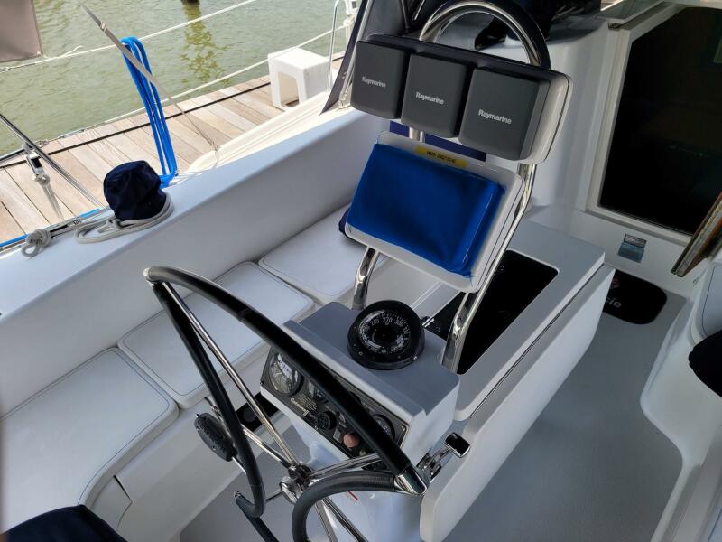 2009 Catalina 375