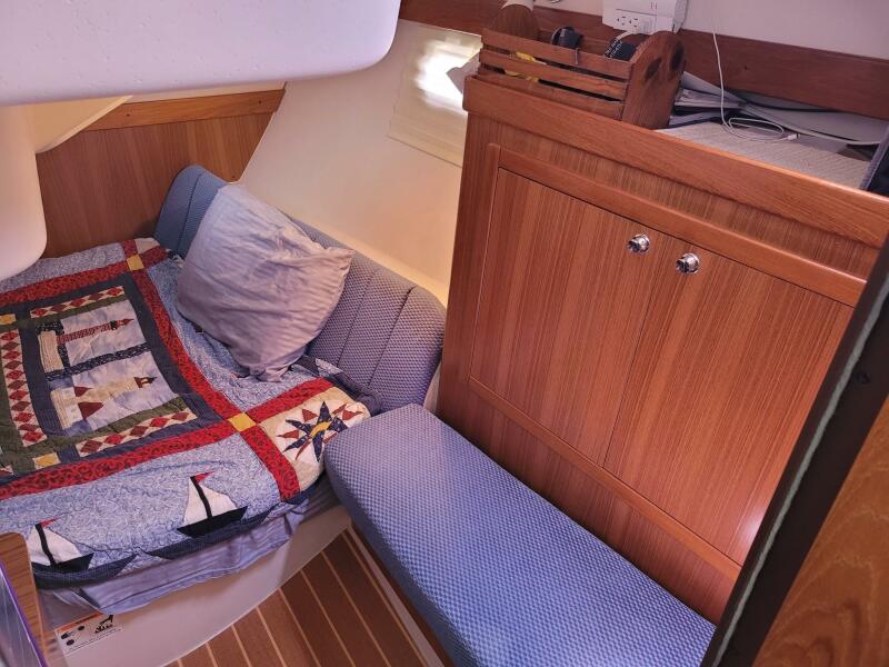 2009 Catalina 375