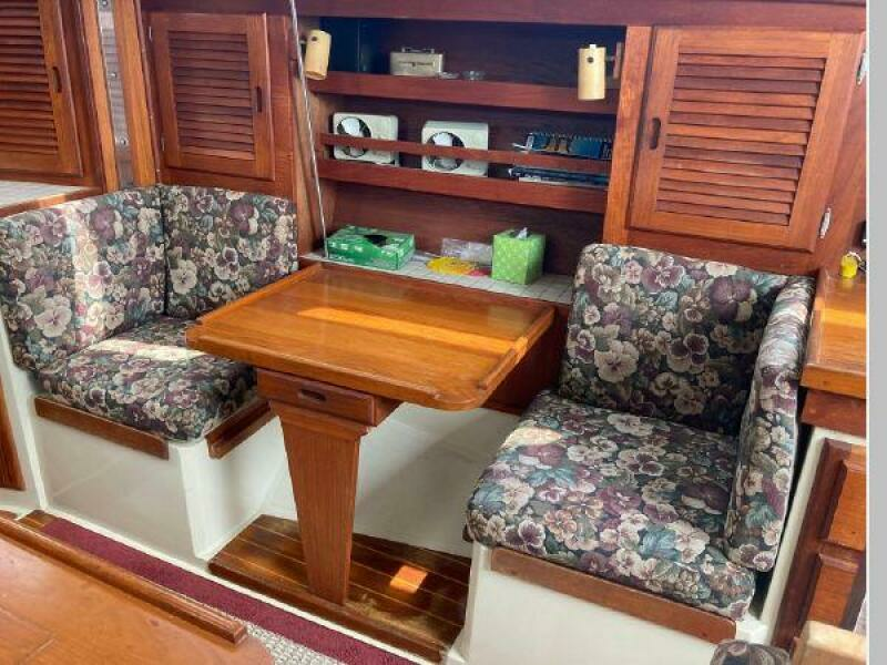 Sanweka 36ft Catalina Yacht For Sale
