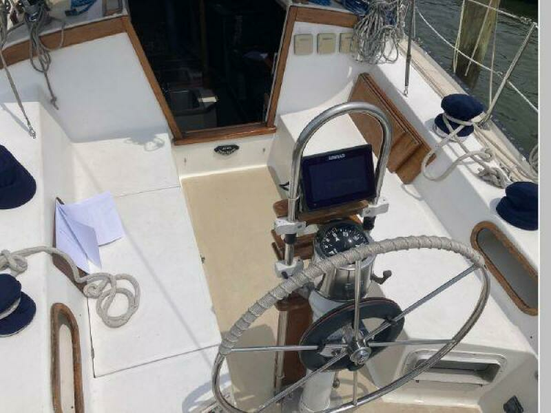 Sanweka 36ft Catalina Yacht For Sale