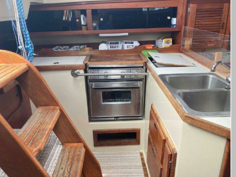 Sanweka 36ft Catalina Yacht For Sale