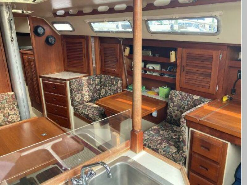 Sanweka 36ft Catalina Yacht For Sale