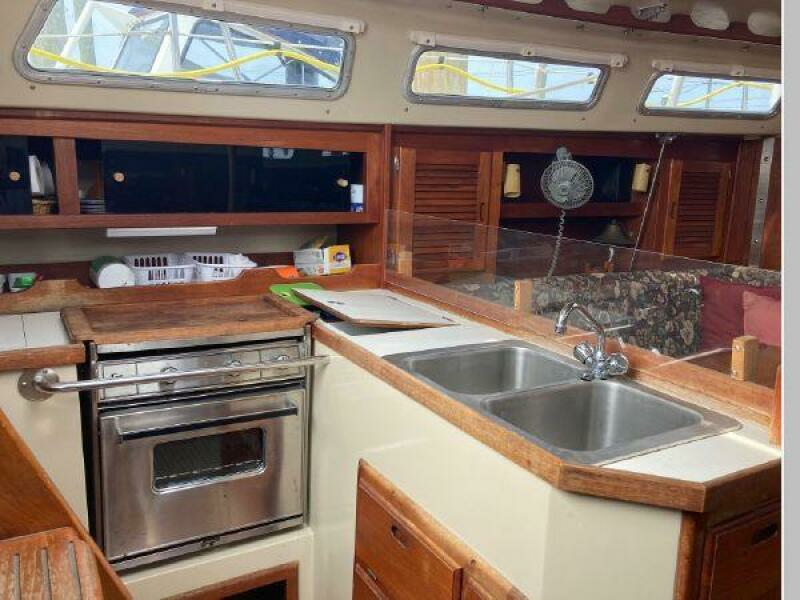 Sanweka 36ft Catalina Yacht For Sale