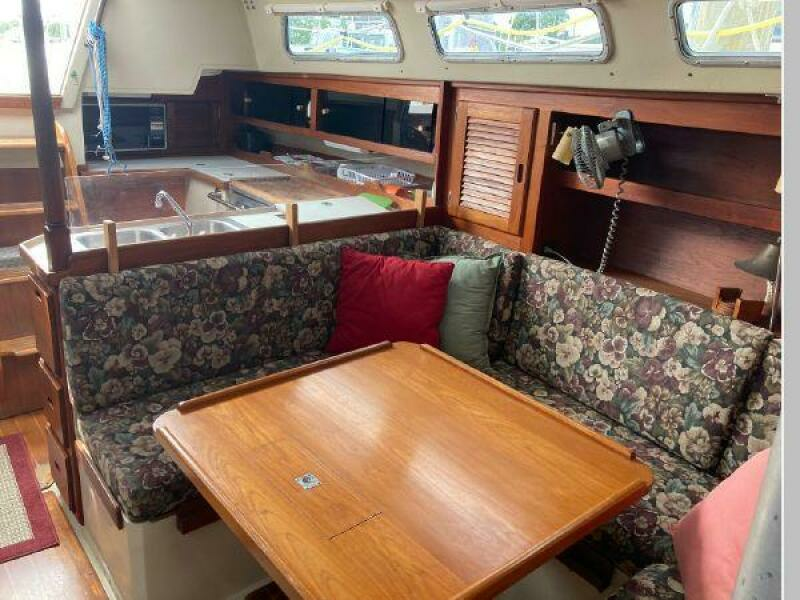 Sanweka 36ft Catalina Yacht For Sale