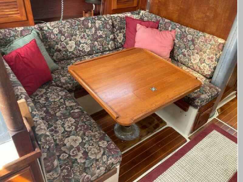 Sanweka 36ft Catalina Yacht For Sale