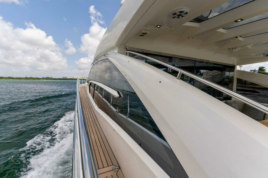 Blue Daksa 64ft Absolute Yacht For Sale
