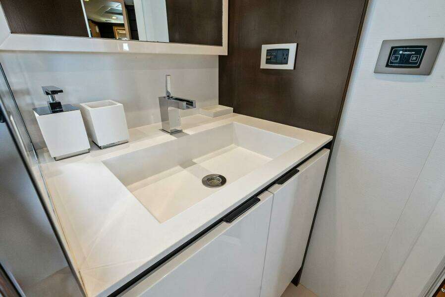 Blue Daksa 64ft Absolute Yacht For Sale Blue Daksa 64ft Absolute Yacht For Sale