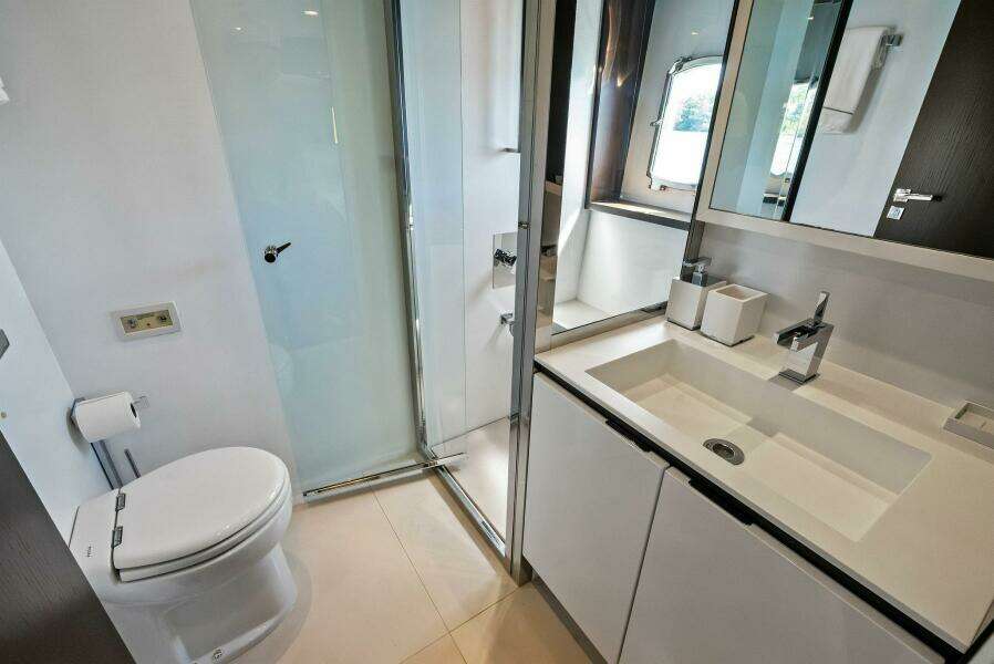 Blue Daksa 64ft Absolute Yacht For Sale Blue Daksa 64ft Absolute Yacht For Sale