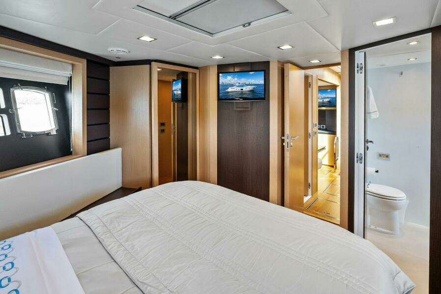 Blue Daksa 64ft Absolute Yacht For Sale Blue Daksa 64ft Absolute Yacht For Sale