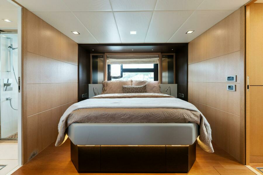 Blue Daksa 64ft Absolute Yacht For Sale