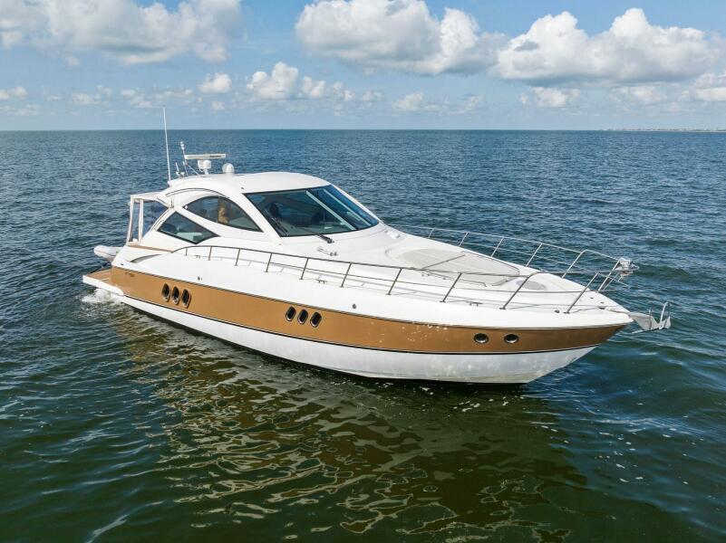 Next Evolution Cruisers Yachts 520 Coupe 2010 Flagler Yachts