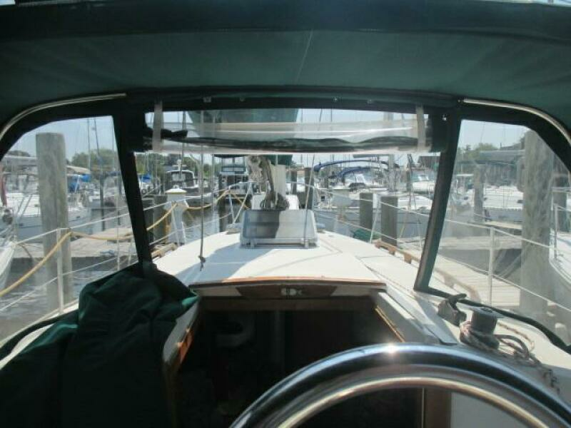 1984 Pearson 303