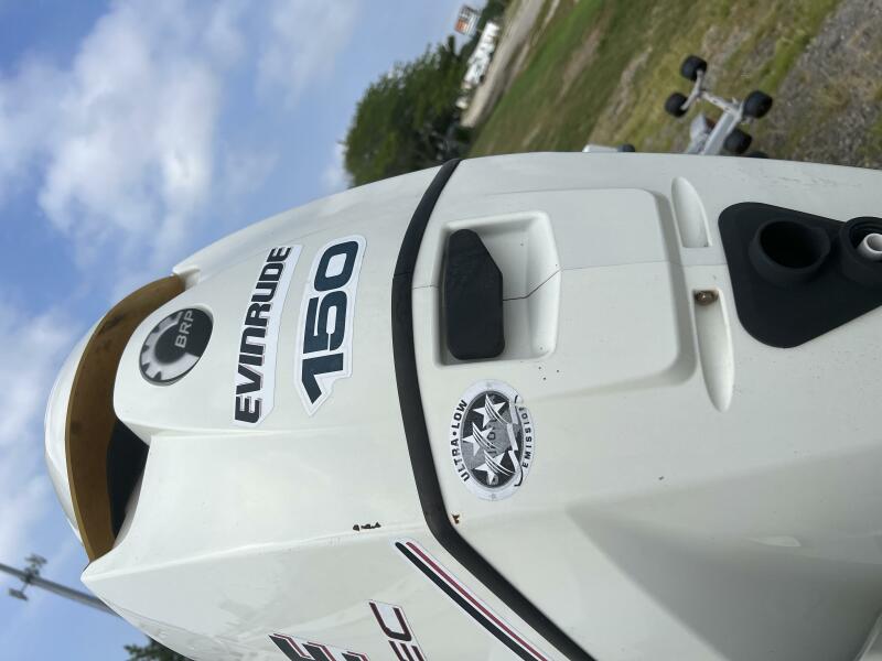 2011 May-Craft 2000CC