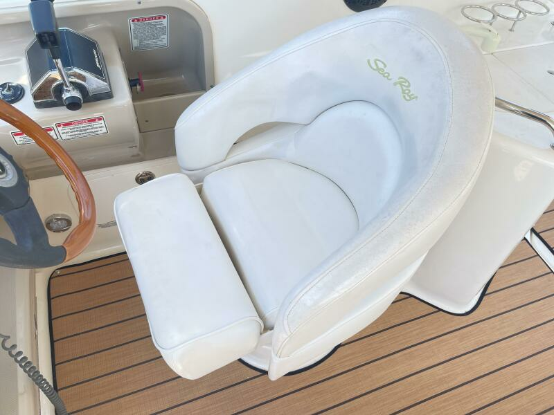 2002 Sea Ray 280 Sundancer