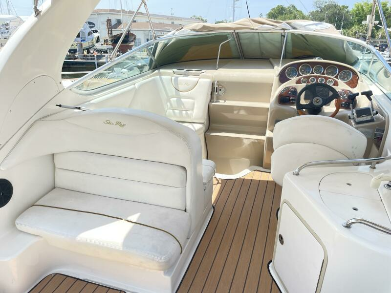 2002 Sea Ray 280 Sundancer