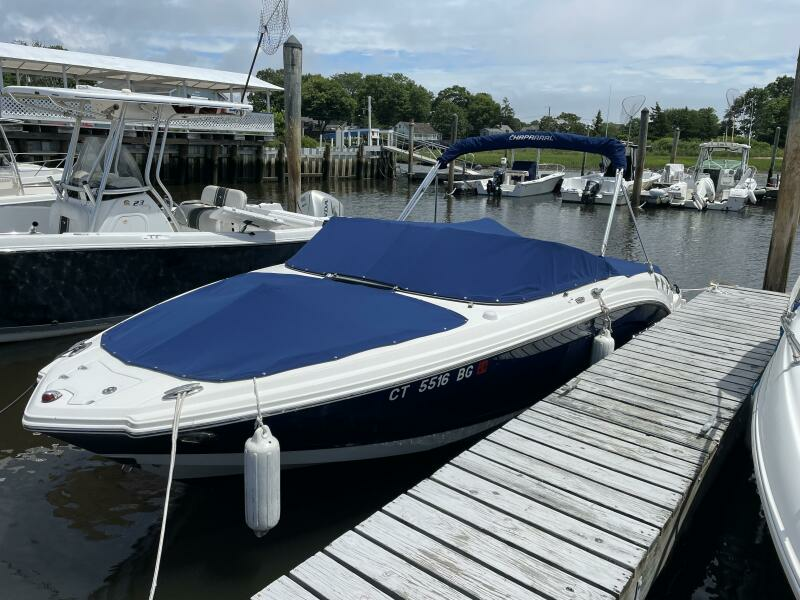 2015 Chaparral 226 SSI