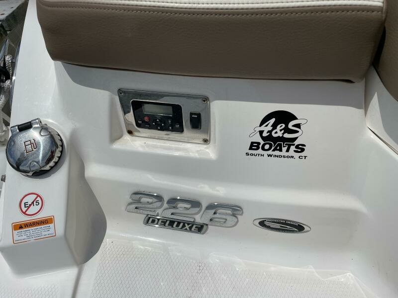 2015 Chaparral 226 SSI