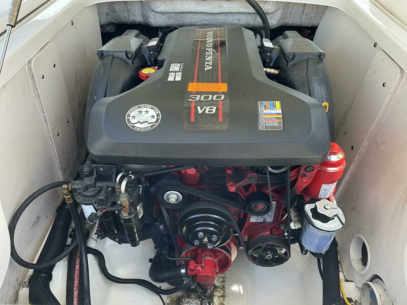 2015 Chaparral 226 SSI