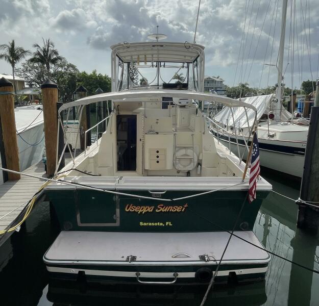 2000 Albin 32+2 Command Bridge