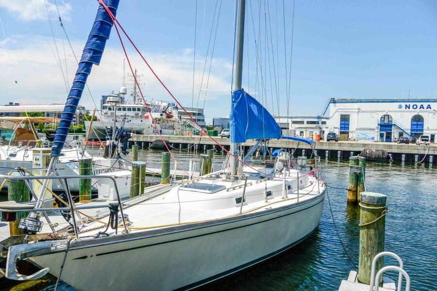 1980 Tartan Sloop