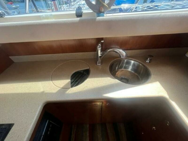 Running on Faith    44ft Cruisers Yacht For Sale