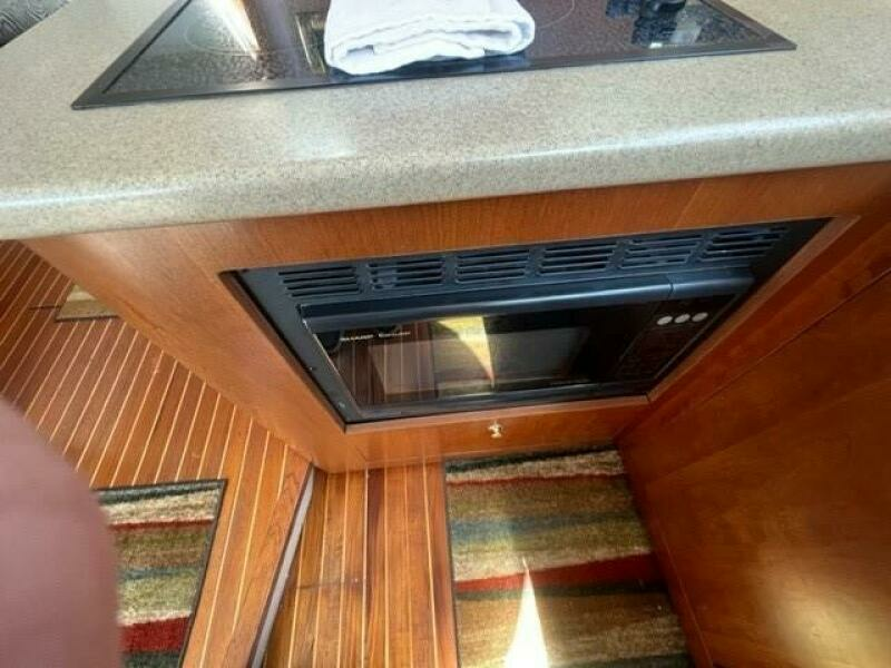 Running on Faith    44ft Cruisers Yacht For Sale