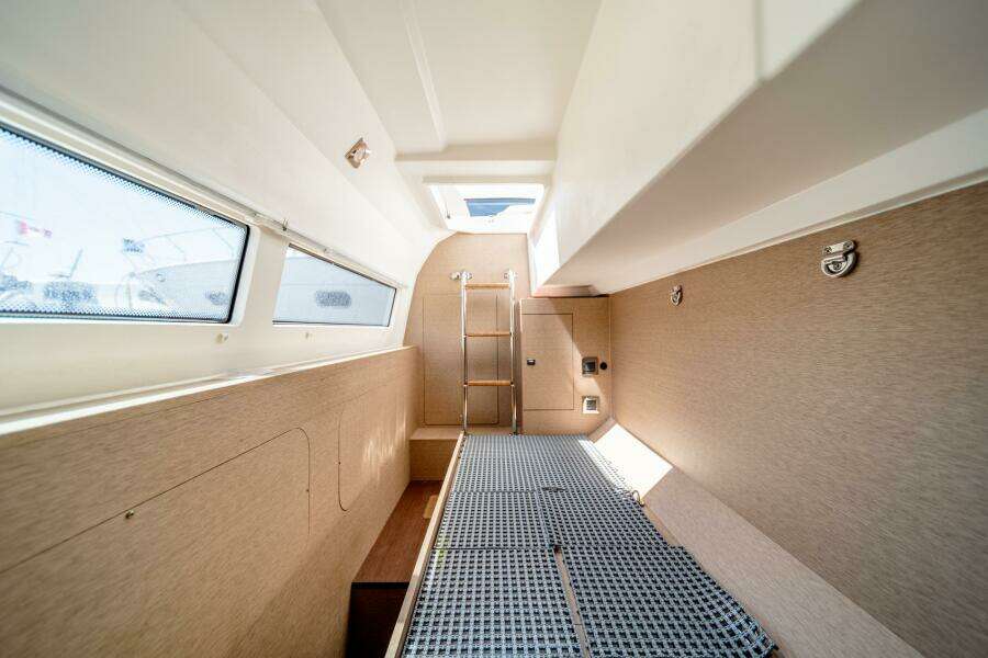 V  amp  A 46ft Prestige Yacht For Sale