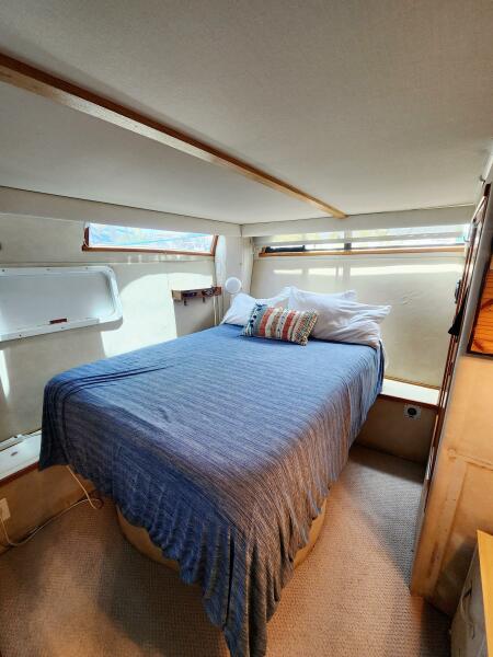 Aft cabin
