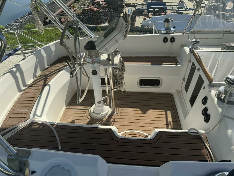 zaya 42ft Hunter Yacht For Sale