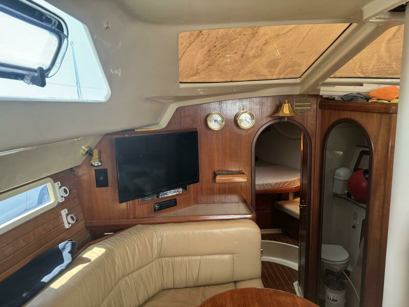 zaya 42ft Hunter Yacht For Sale