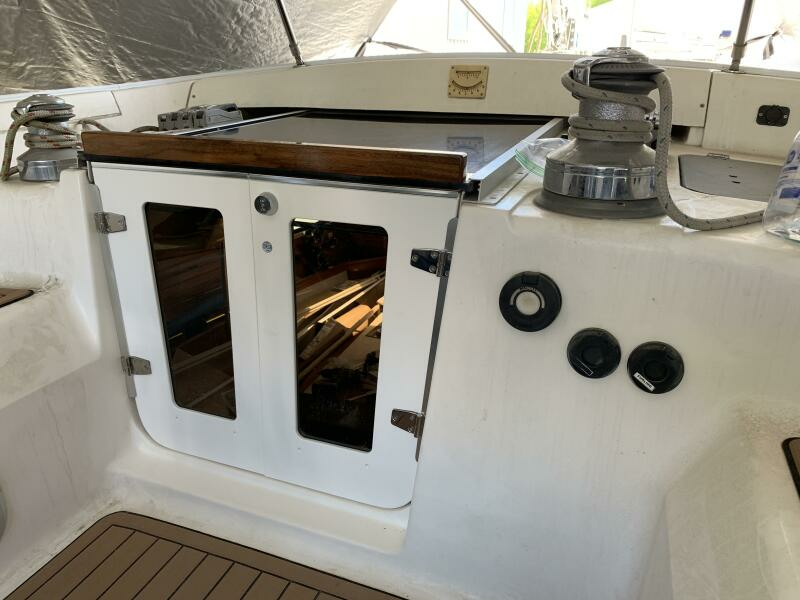 zaya 42ft Hunter Yacht For Sale