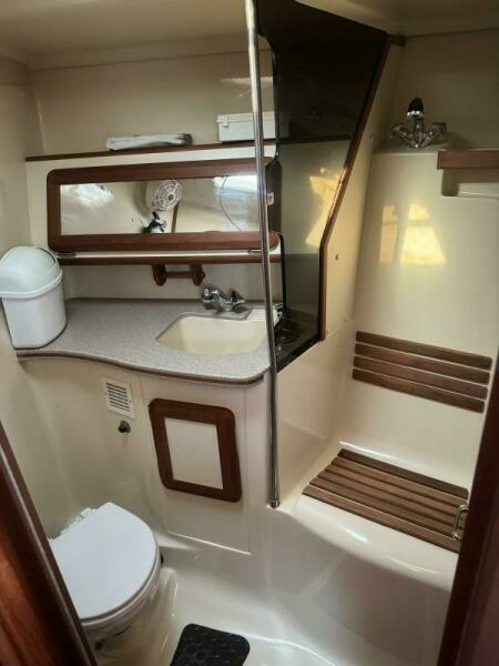 zaya 42ft Hunter Yacht For Sale