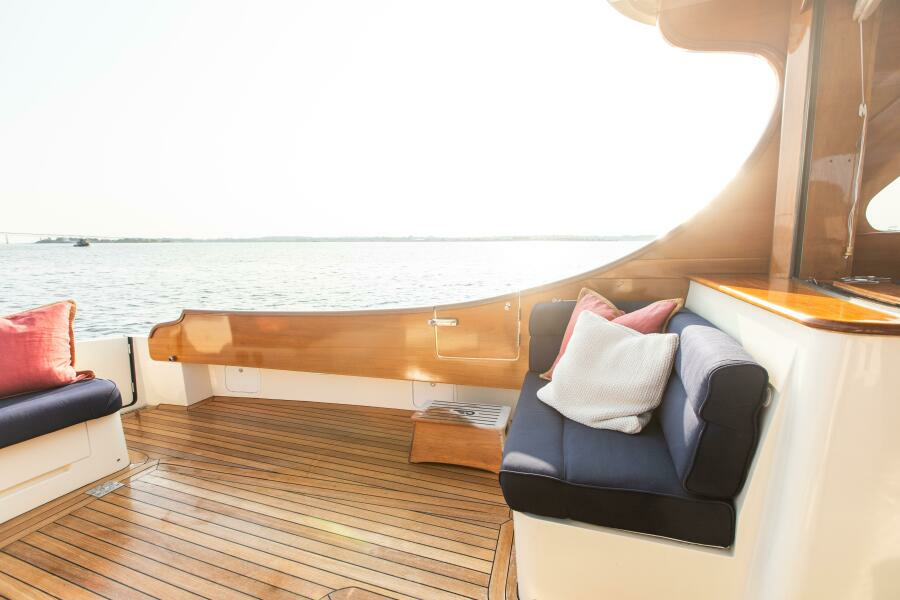 Port Settee