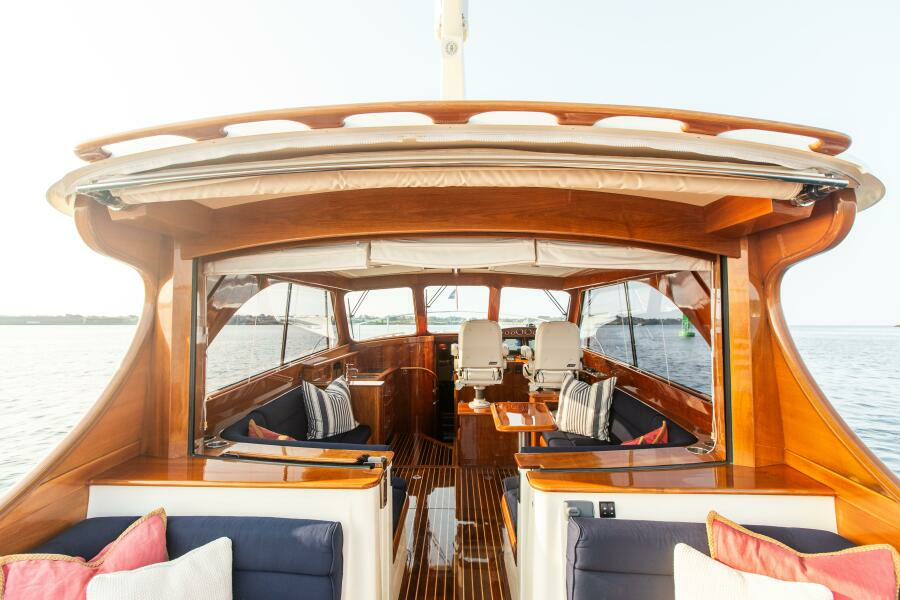 Pilothouse/ Salon