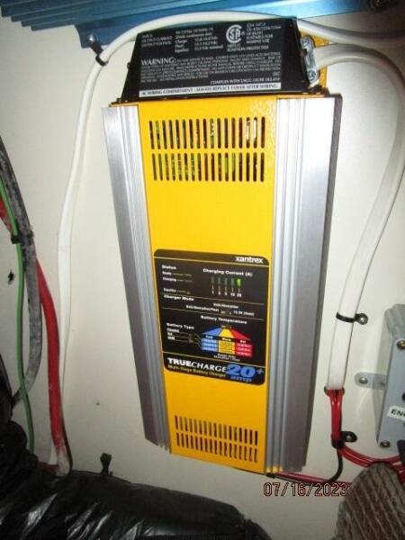 32' Nimble battery charger