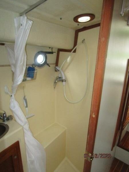 32' Nimble shower