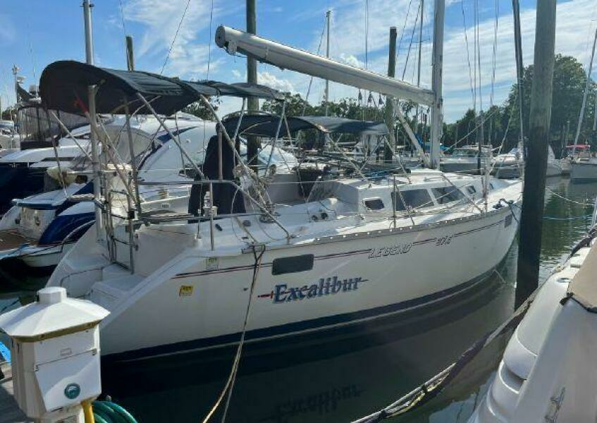 37ft Hunter Yacht For Sale