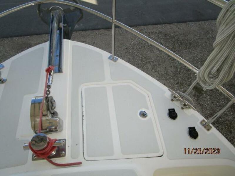 38' Mariner anchor windlass1